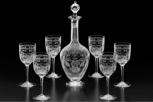 Engraved crystal decanter and stemware by KAGAMI