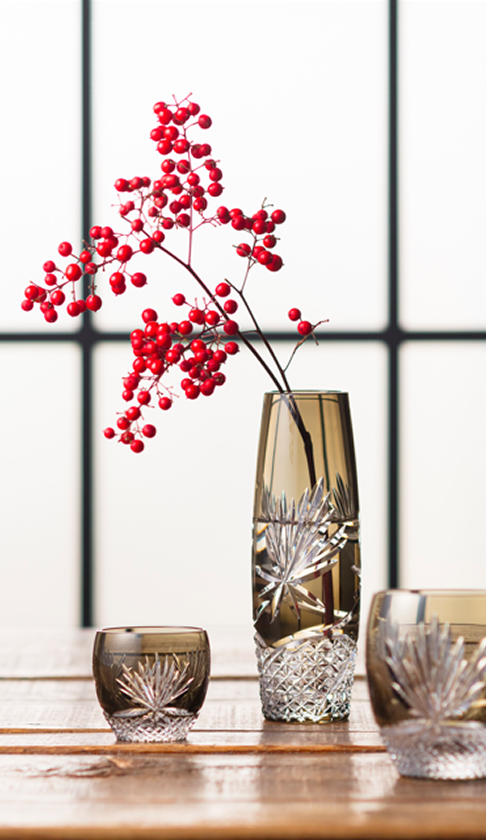 KAGAMI crystal vase and glasses