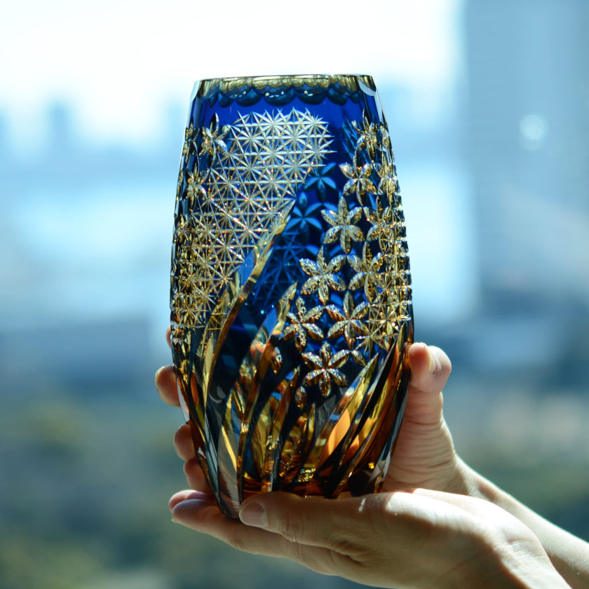 VASE] FLOWER VASE KASANEIROME KUMIKO AND LATTICE | EDO KIRIKO