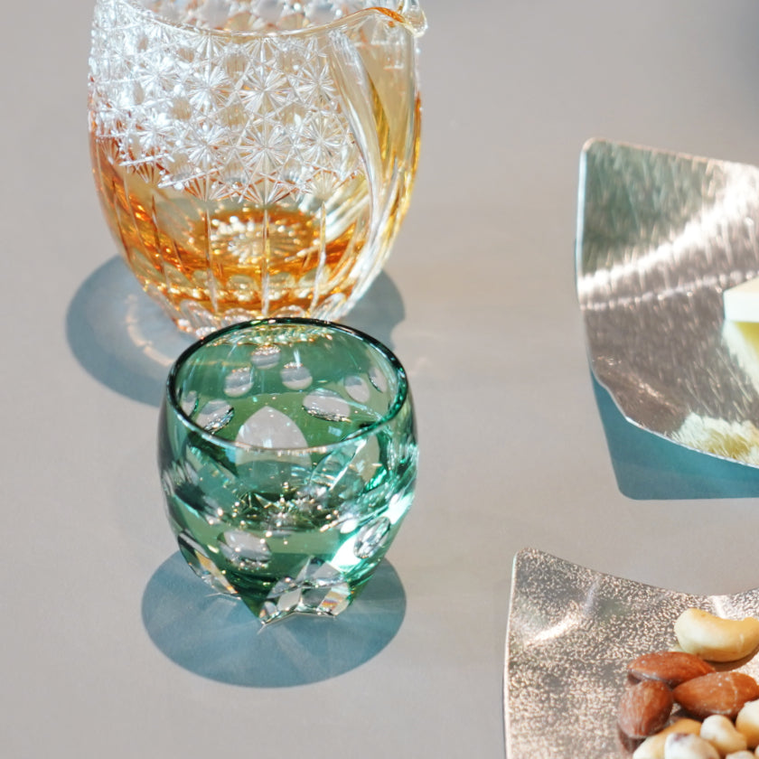 [SAKE CUP] SAKE CUP DAFFODIL BY SATOSHI NABETANI MASTER OF TRADITIONAL CRAFTS | EDO KIRIKO | KAGAMI CRYSTAL